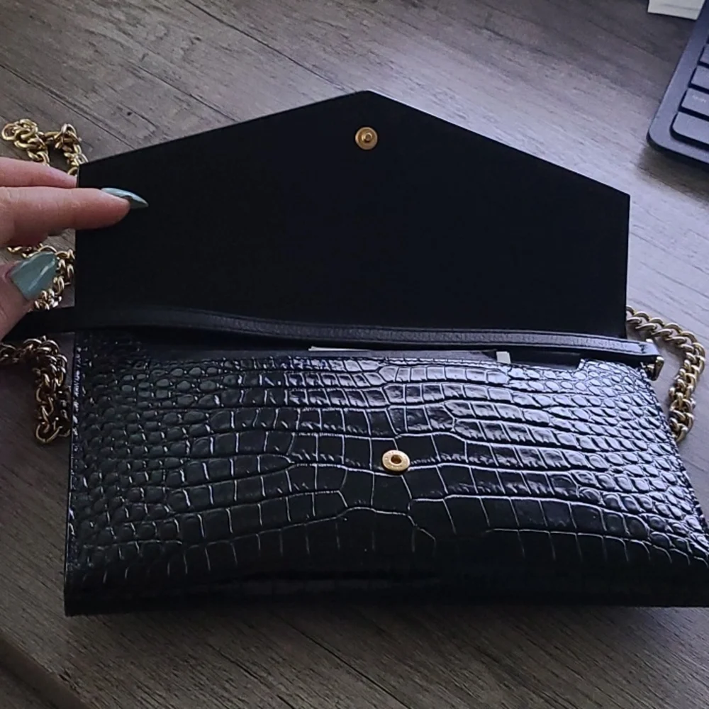 YSL wallet with added chains